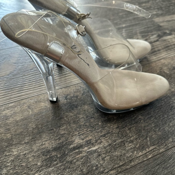 Ellie Transparent Women's Heels - Picture 2 of 4